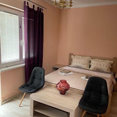Guesthouse Petrovic Virpazar Exterior foto